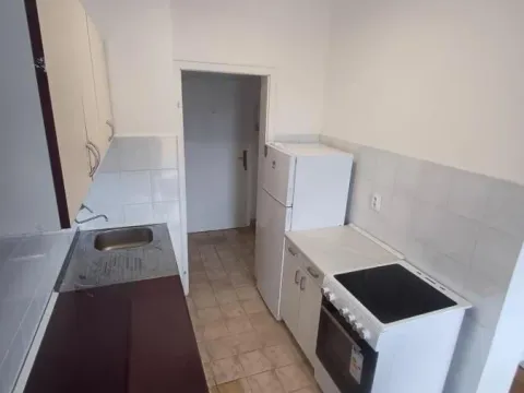 Rent, one bedroom apartment, 42m², Grbavica, Novi Sad Sve Podlokacije - image 5