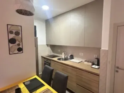 Izdavanje, jednosoban stan, 44m², Pobrežje, Podgorica