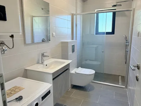 Sale, one bedroom apartment, 52m², Bečići, Budva - image 7