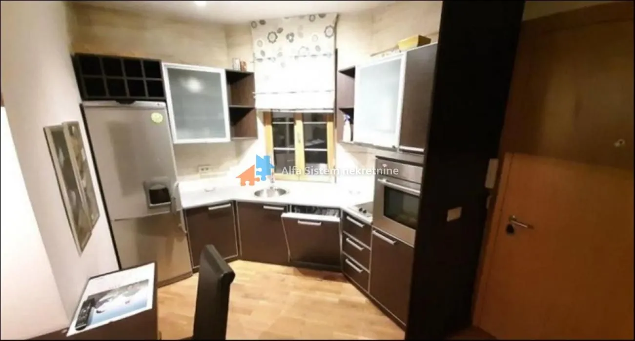 Izdavanje, dvosoban stan, 45m², Kalenić Pijaca, Vračar Sve Podlokacije