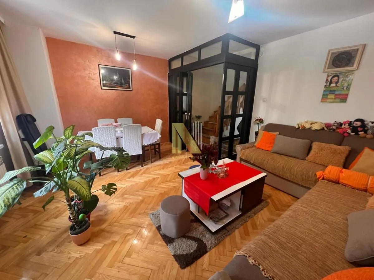 Prodaja, kuća, 250m², Veternik, Novi Sad Sve Podlokacije