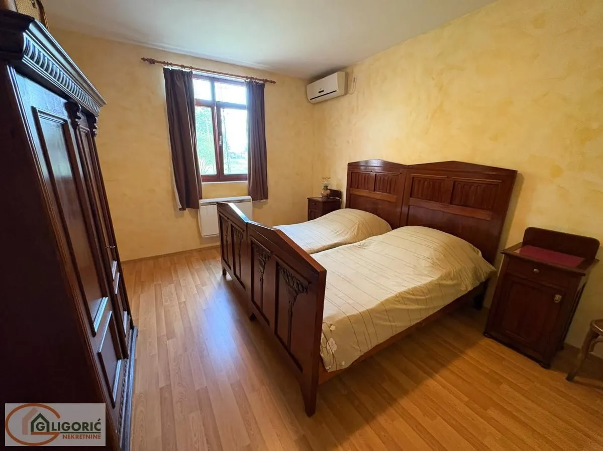 Prodaja, kuća, 730m², Pančevo, Srbija