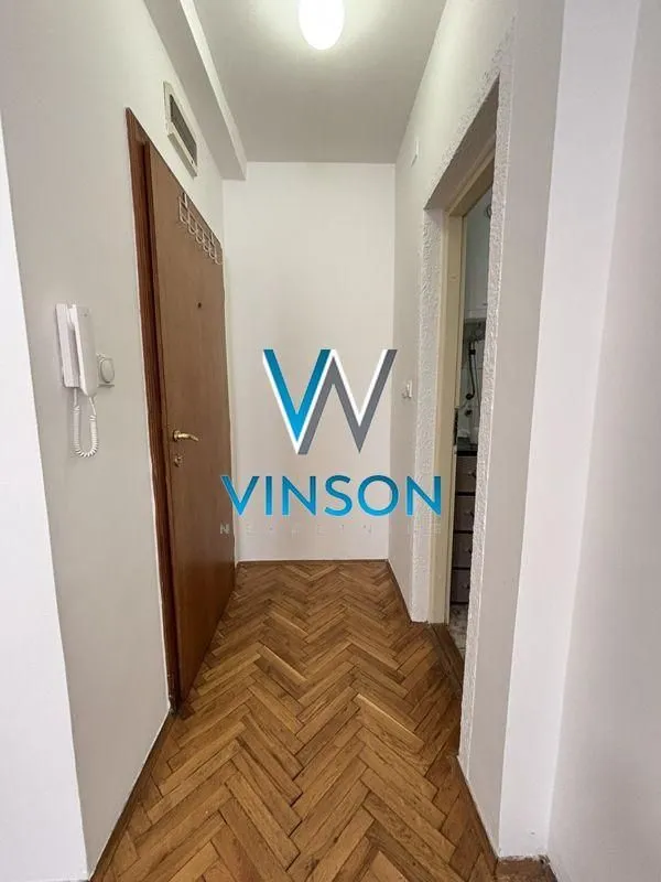 Rent, office space, 40m², Socijalno, Novi Sad Sve Podlokacije