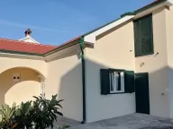 Izdavanje, kuća, 250m², Herceg Novi, Crna Gora - image 4