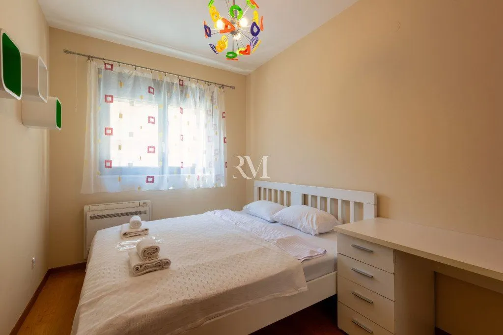 Rent, three bedroom apartment, 140m², Škaljari, Kotor