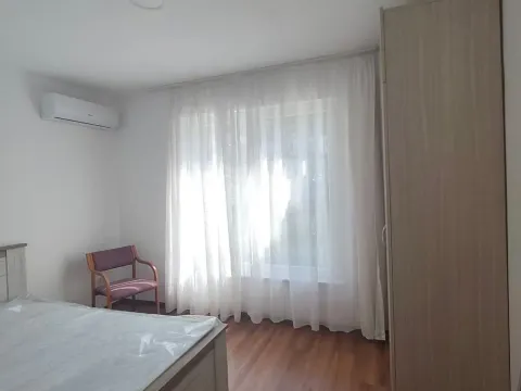 Rent, one bedroom apartment, 38m², Tivat, Crna Gora - image 3