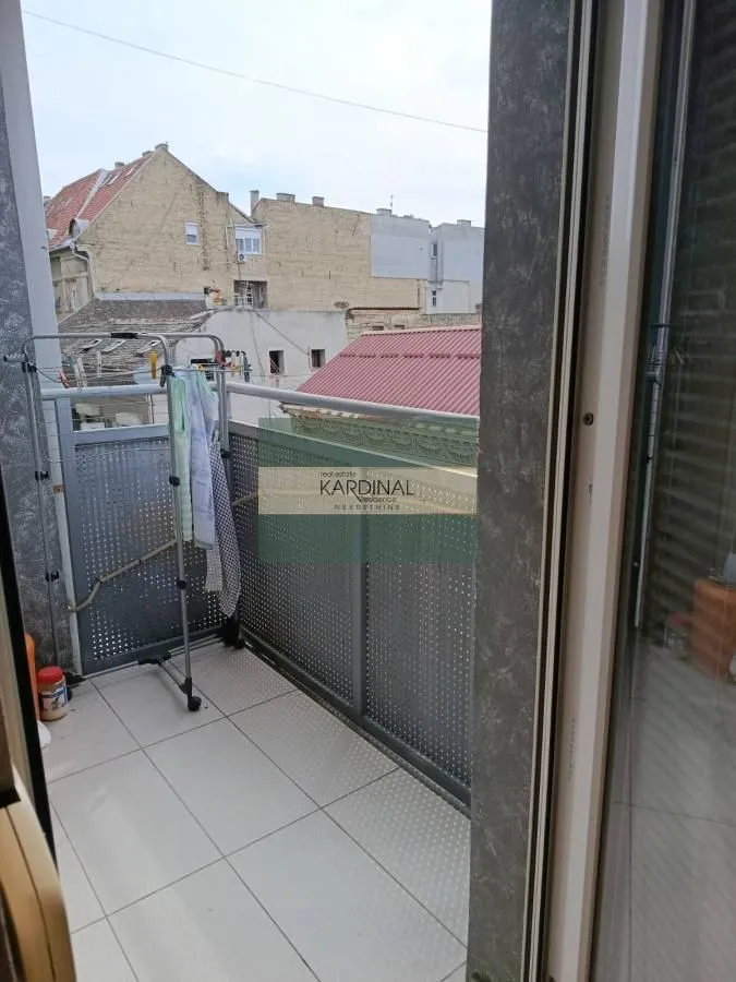 Izdavanje, trosoban stan, 73m², Novi Sad, Srbija