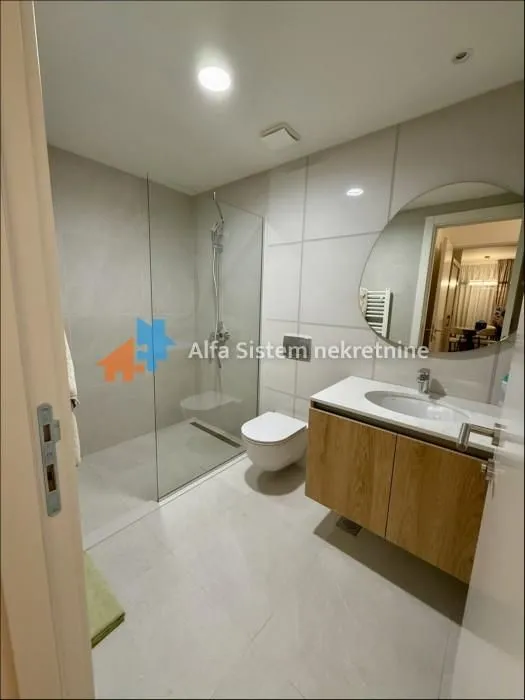 Rent, three bedroom apartment, 76m², Savski Venac, Beograd