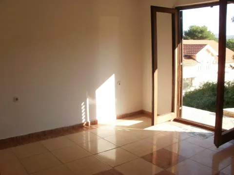 Prodaja, kuća, 151m², Tivat, Crna Gora - image 4