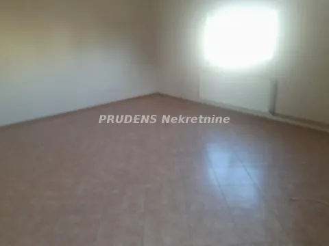 Izdavanje, poslovni prostor, 96m², Surčin, Beograd - image 6