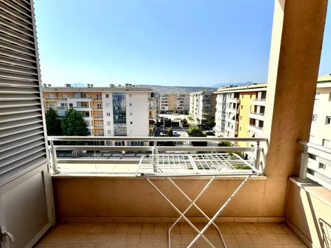 Izdavanje, jednosoban stan, 53m², City Kvart, Podgorica - image 6