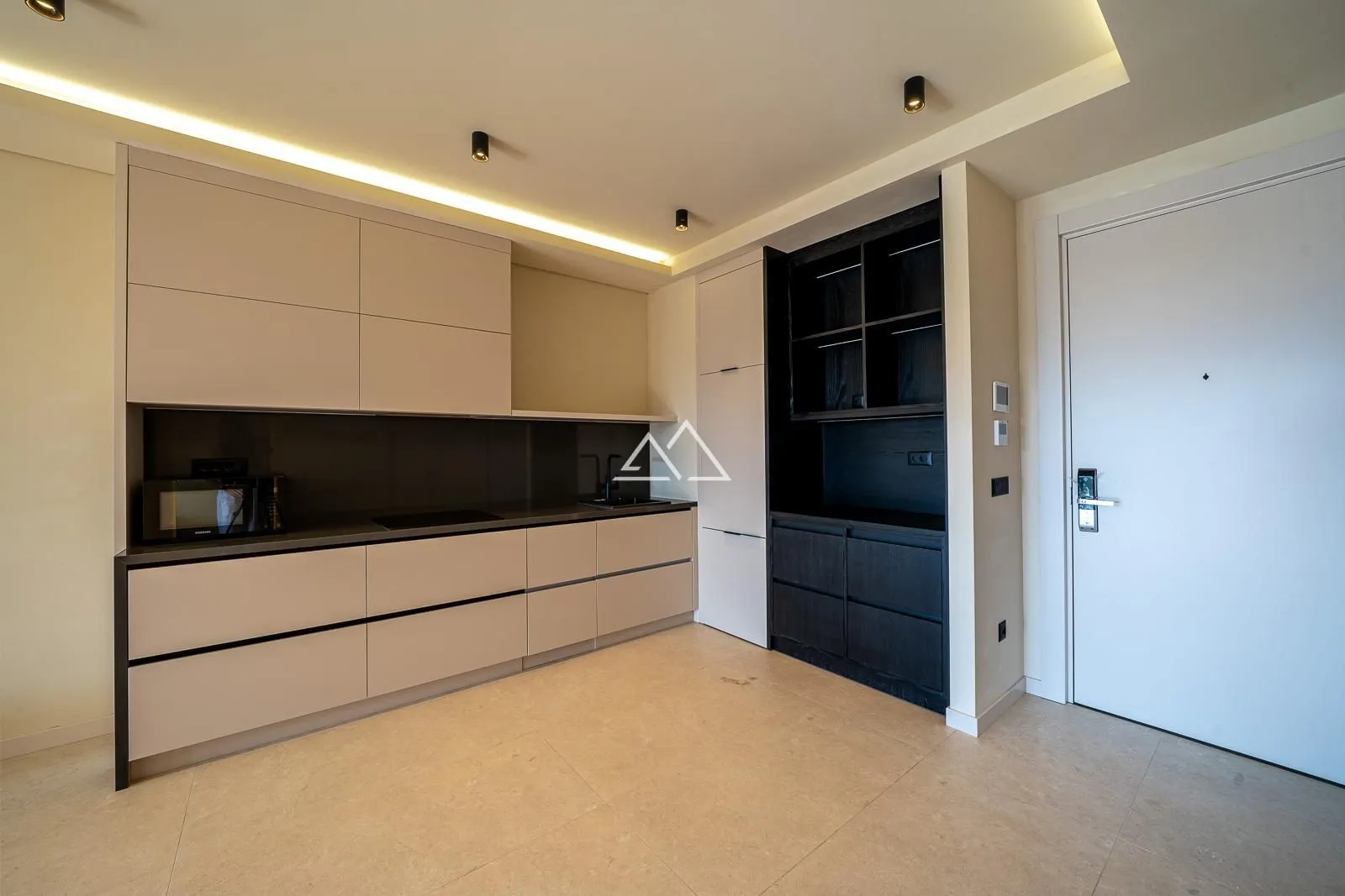Sale, one bedroom apartment, 53m², Centar, Tivat