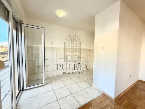 Prodaja, dvosoban stan, 73m², Nova Dalmatinska, Podgorica - image 8