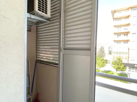 Rent, one bedroom apartment, 50m², City Kvart, Podgorica - image 11
