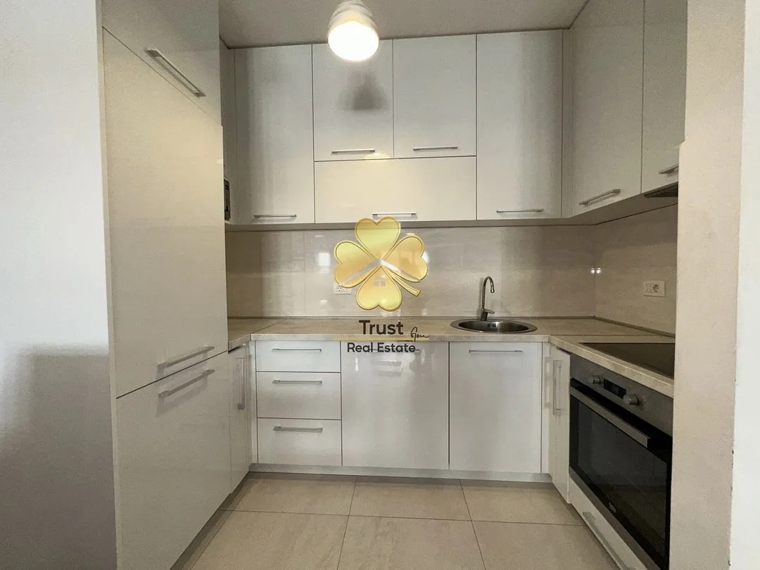 Rent, two bedroom apartment, 75m², Central Point, Podgorica