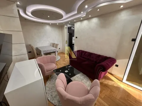 Izdavanje, dvosoban stan, 49m², Bulevar Evrope, Novi Sad Sve Podlokacije - image 2