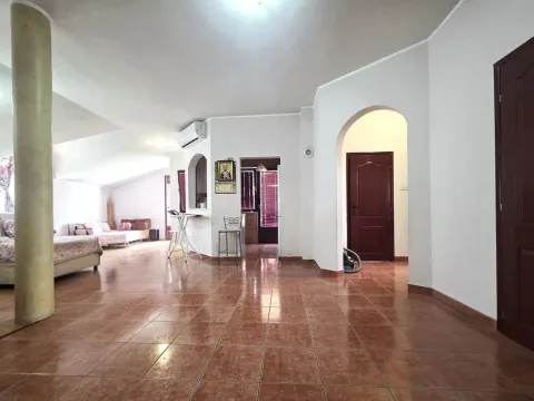 Rent, office space, 108m², Stara Varoš, Podgorica - image 3