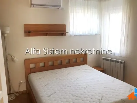 Rent, three bedroom apartment, 110m², Savski Venac, Beograd - image 9