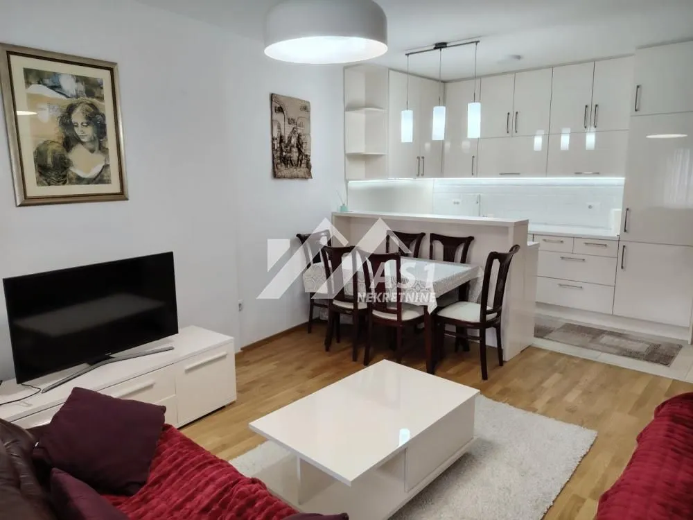 Izdavanje, trosoban stan, 65m², Novi Majur, Petrovaradin