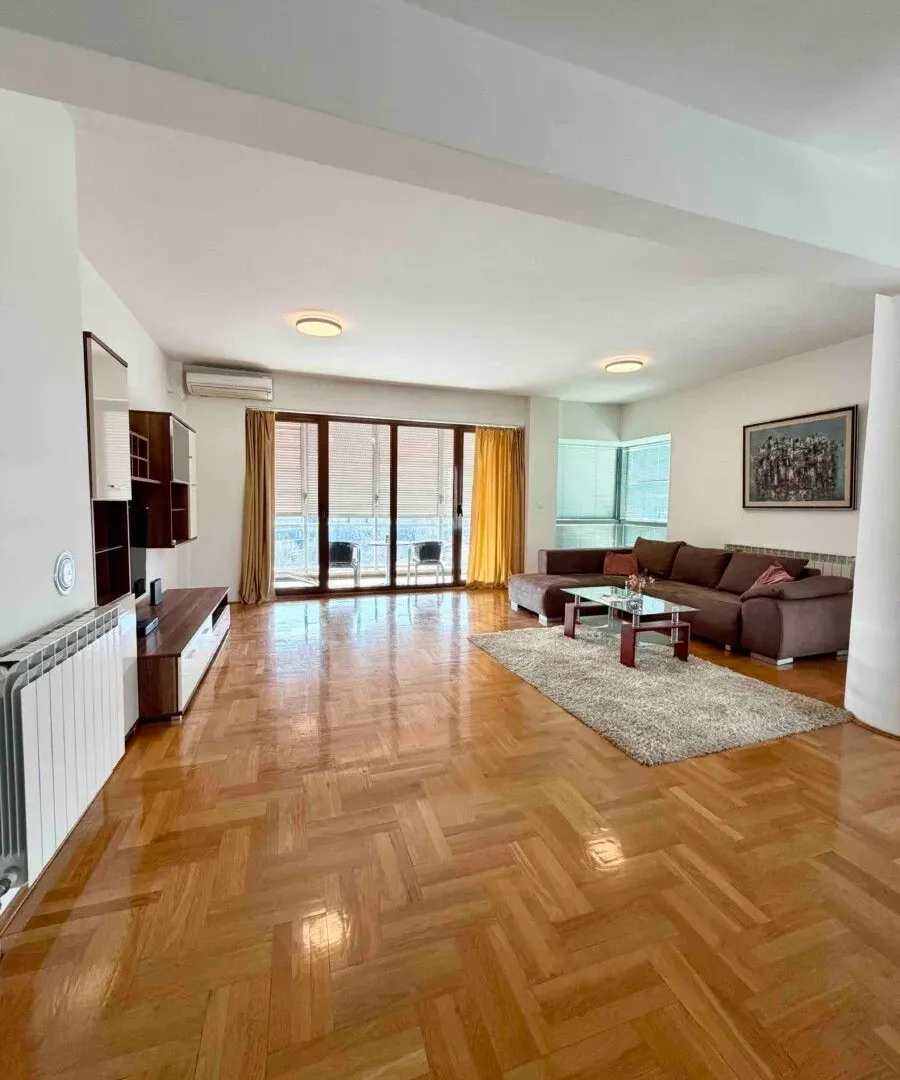 Rent, two bedroom apartment, 100m², Preko Morače, Podgorica