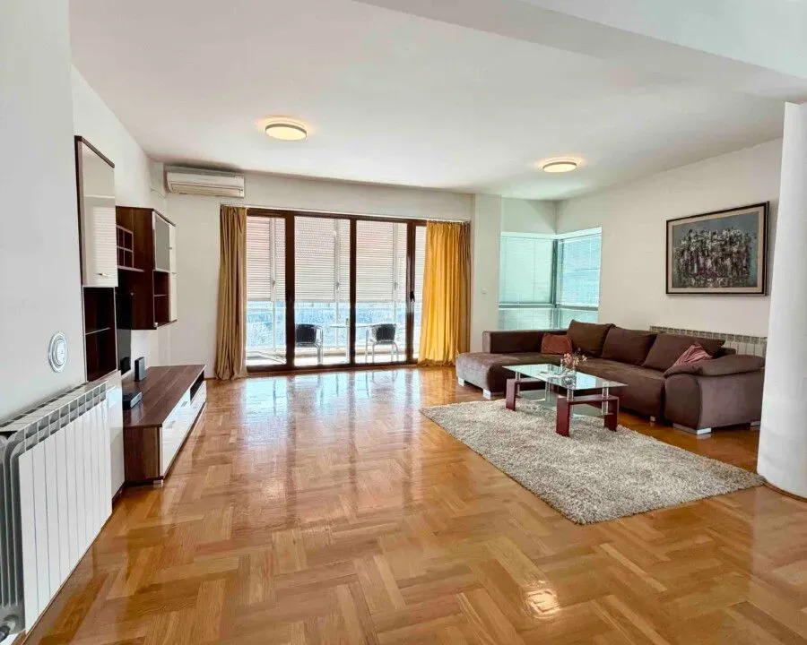 Rent, two bedroom apartment, 100m², Preko Morače, Podgorica