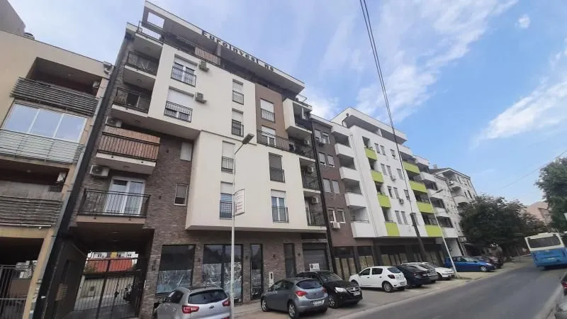 Izdavanje, jednosoban stan, 42m², Podbara, Novi Sad Sve Podlokacije