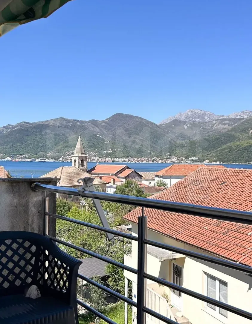 Rent, two bedroom apartment, 60m², Tivat, Crna Gora