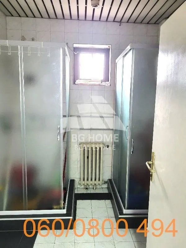 Sale, office space, 273m², Čukarica, Beograd