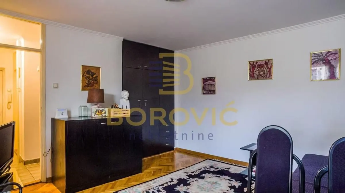 Prodaja, garsonjera, 25m², Šumice, Beograd