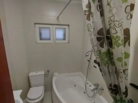 Izdavanje, trosoban stan, 110m², Mrčevac, Tivat - image 3