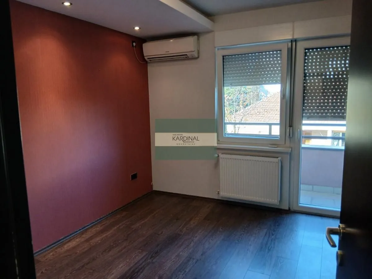 Izdavanje, dvosoban stan, 76m², Veliki park, Kragujevac