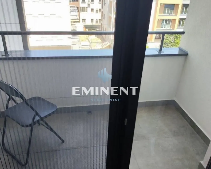 Izdavanje, dvosoban stan, 41m², Zemun Gornji Grad, Zemun Sve Podlokacije
