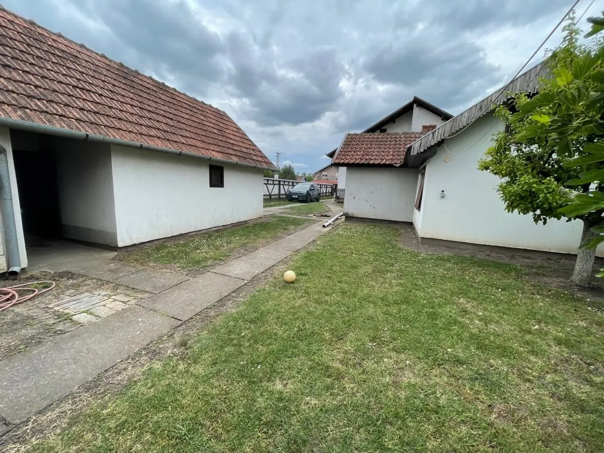 Sale, house, 250m², Žitište, Zrenjanin