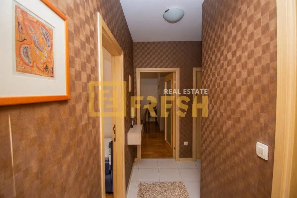Rent, three bedroom apartment, 100m², Blok 6, Podgorica