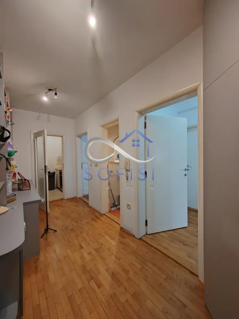 Prodaja, četvorosoban stan, 79m², Grbavica, Novi Sad Sve Podlokacije