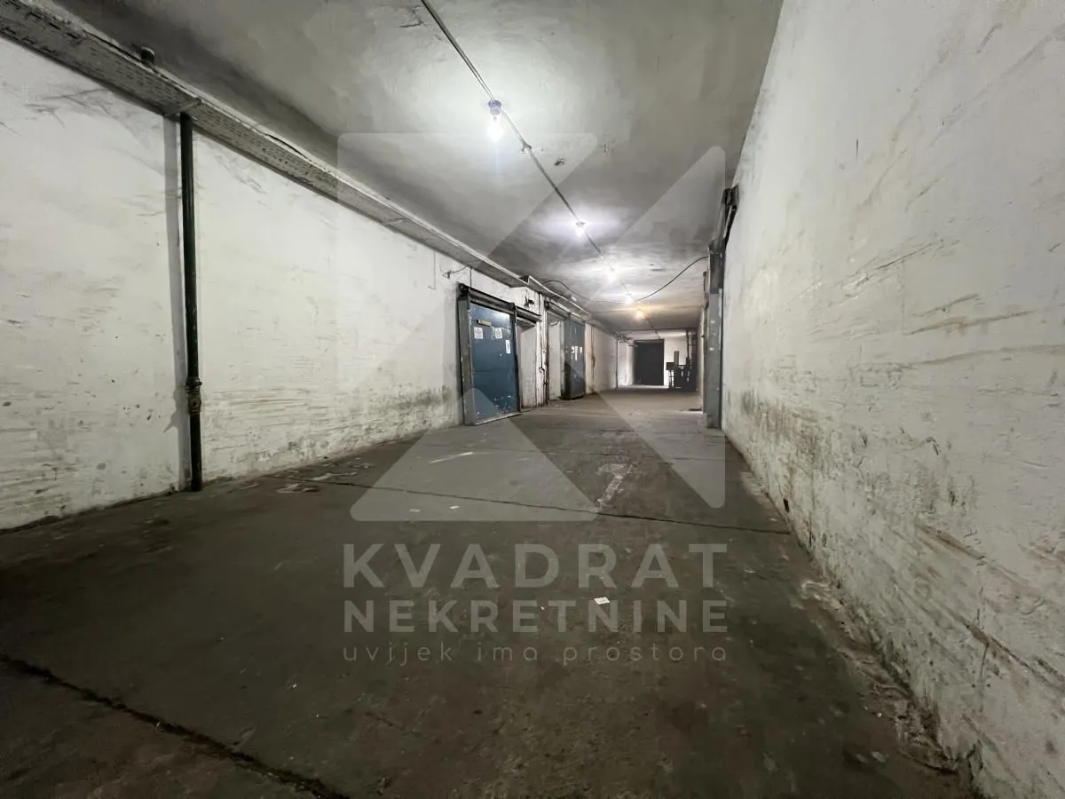 Rent, office space, 1500m², Tuški Put, Podgorica