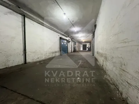 Rent, office space, 1500m², Tuški Put, Podgorica - image 5