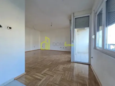 Prodaja, dvosoban stan, 73m², Dalmatinska ulica, Podgorica - image 2