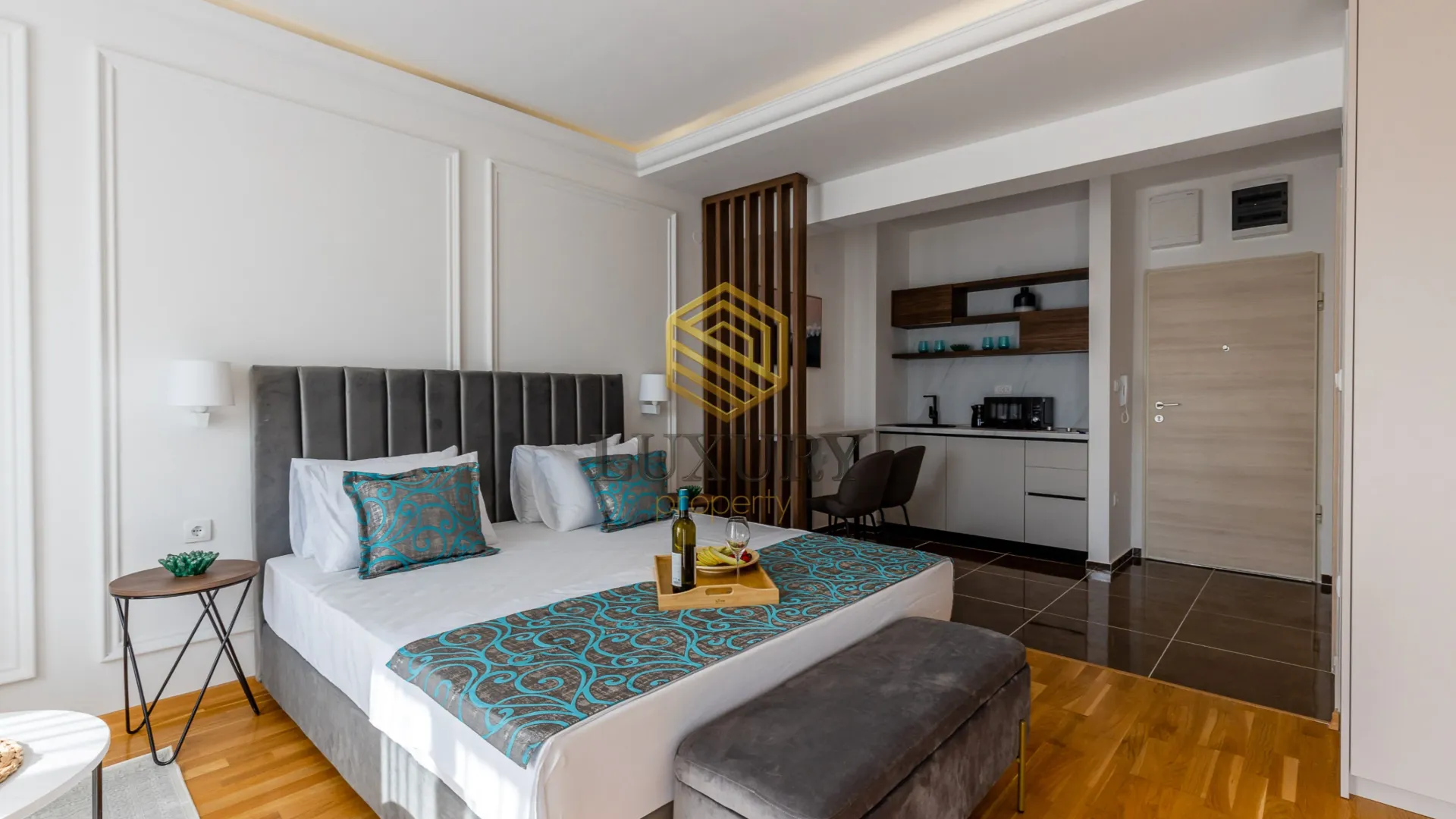 Rent, studio apartment, 30m², Bečići, Budva