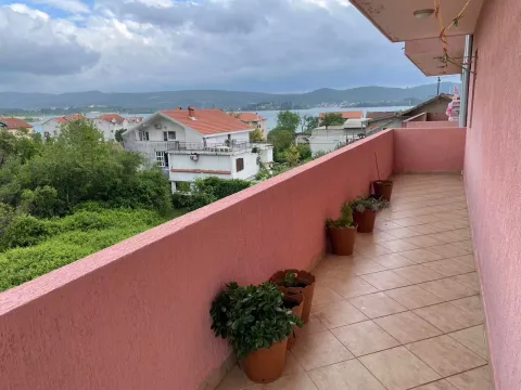 Stan-na-dan, jednosoban stan, 84m², Bonići, Tivat - image 13