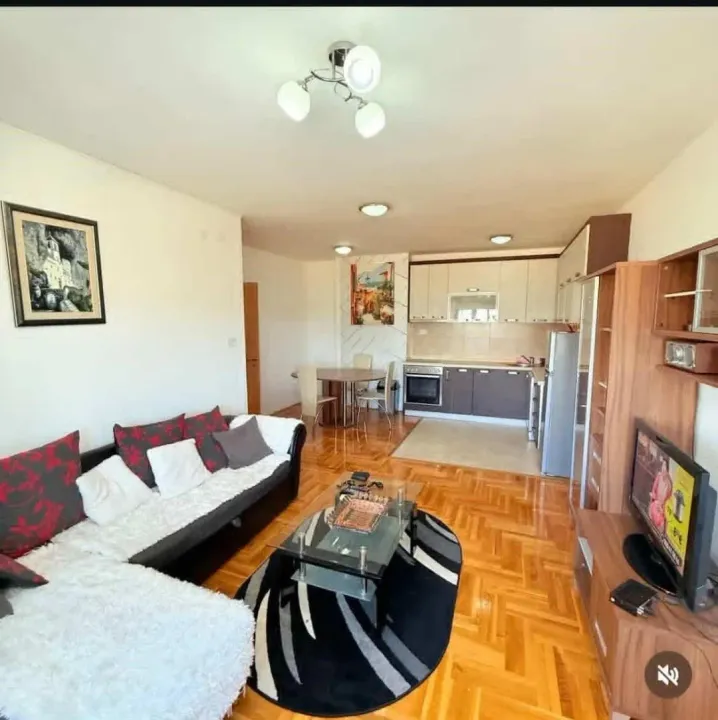 Rent, two bedroom apartment, 60m², City Kvart, Podgorica