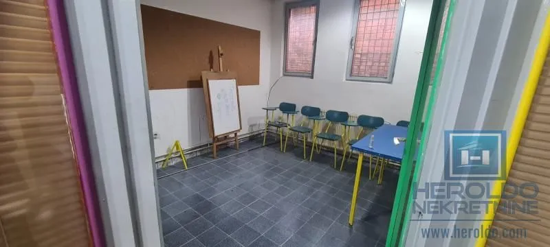 Sale, office space, 142m², Pijaca, Jagodina