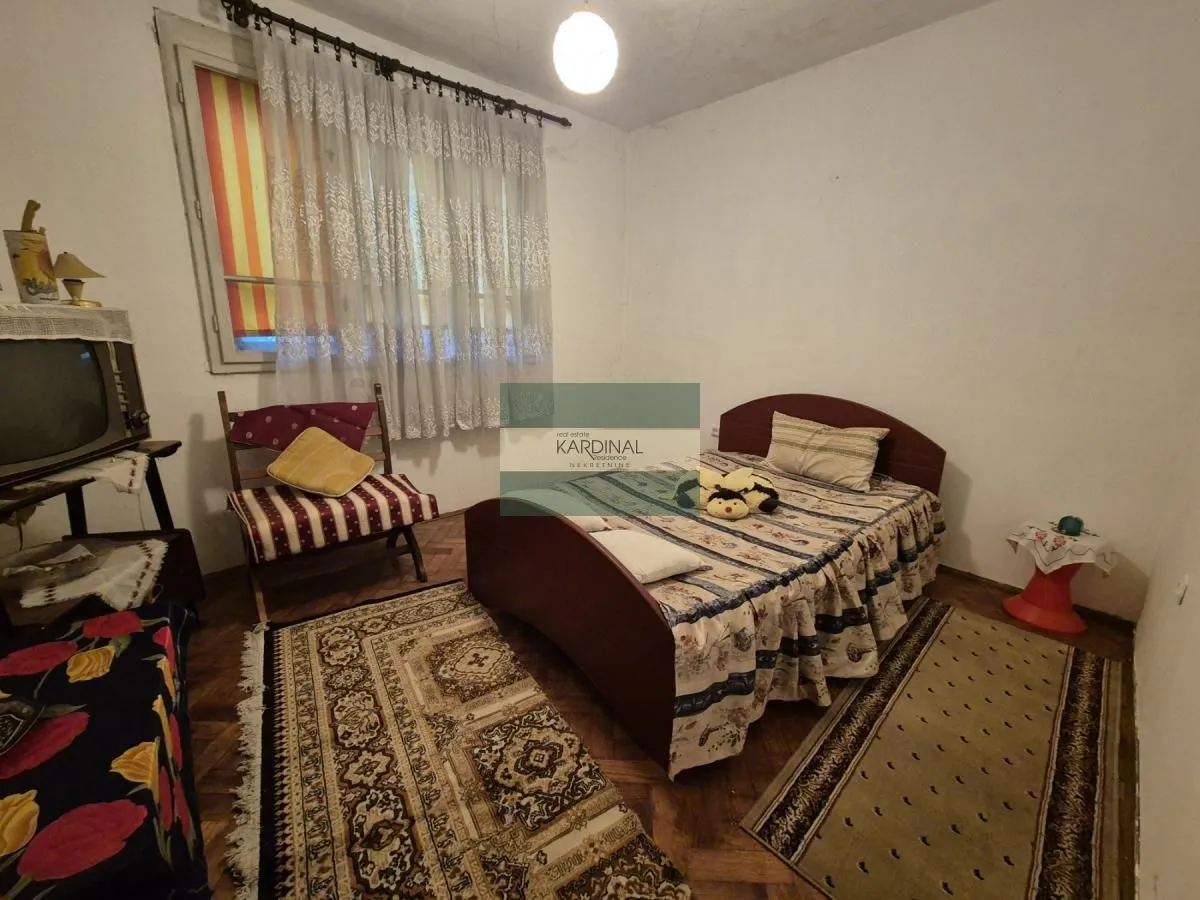 Prodaja, kuća, 280m², Majur, Jagodina