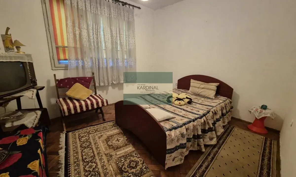 Prodaja, kuća, 280m², Majur, Jagodina