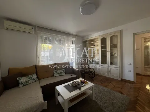 Izdavanje, dvosoban stan, 55m², Stari Grad, Beograd