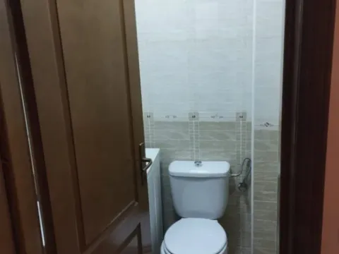 Izdavanje, dvosoban stan, 80m², Stari Aerodrom, Podgorica - image 8