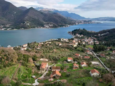 Prodaja, plac, 558m², Herceg Novi, Crna Gora - image 1