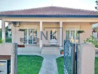 Izdavanje, kuća, 120m², Tološi, Podgorica - image 1