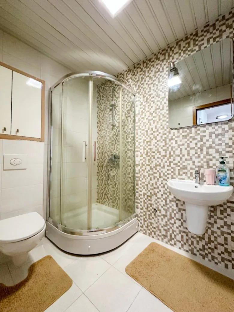Izdavanje, dvosoban stan, 64m², City Kvart, Podgorica