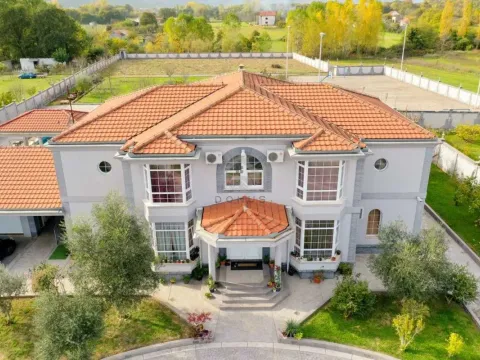 Prodaja, kuća, 560m², Danilovgrad, Crna Gora